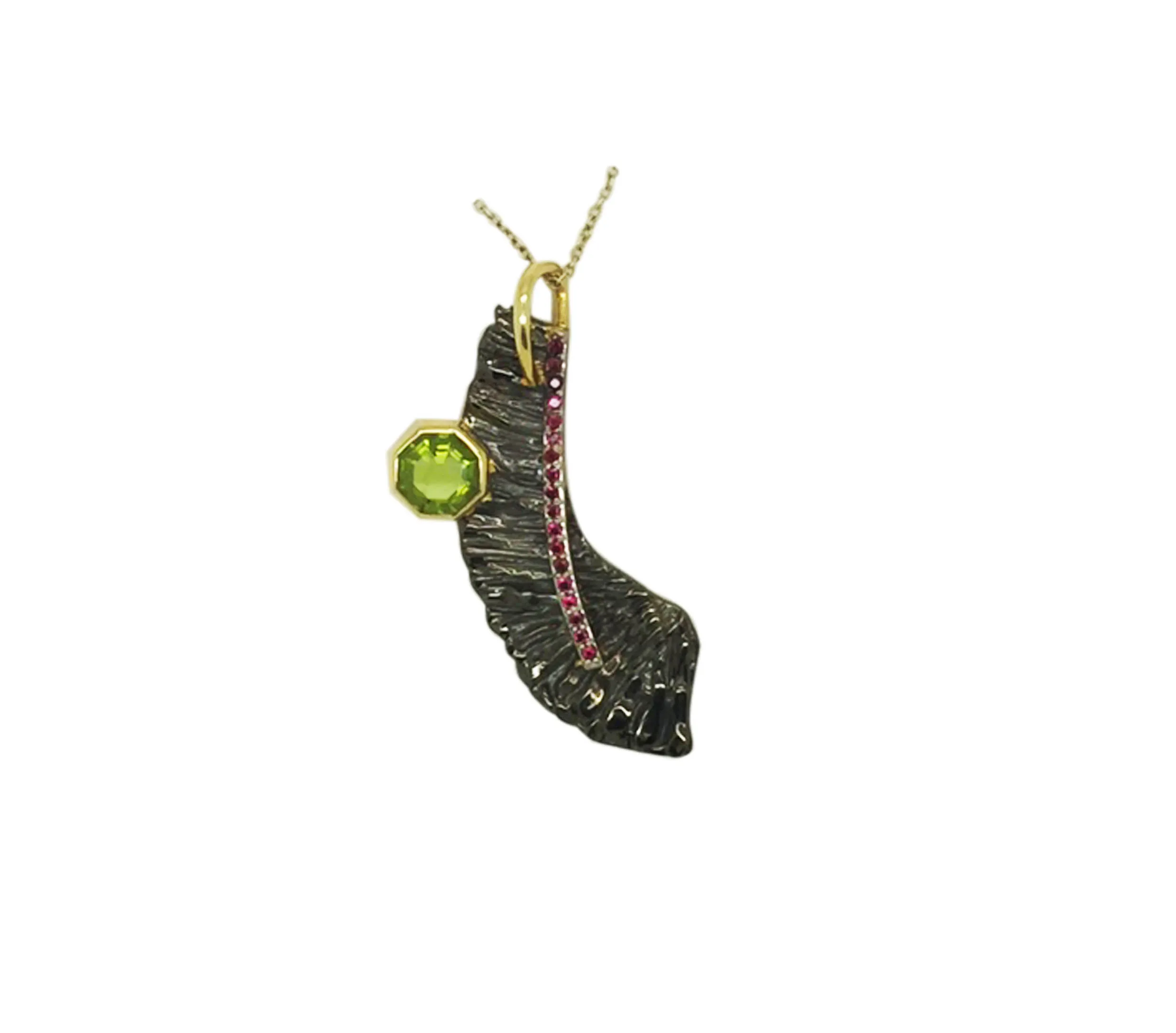 Textured leaf-shaped pendant with a round peridot at the stem, on a fine chain