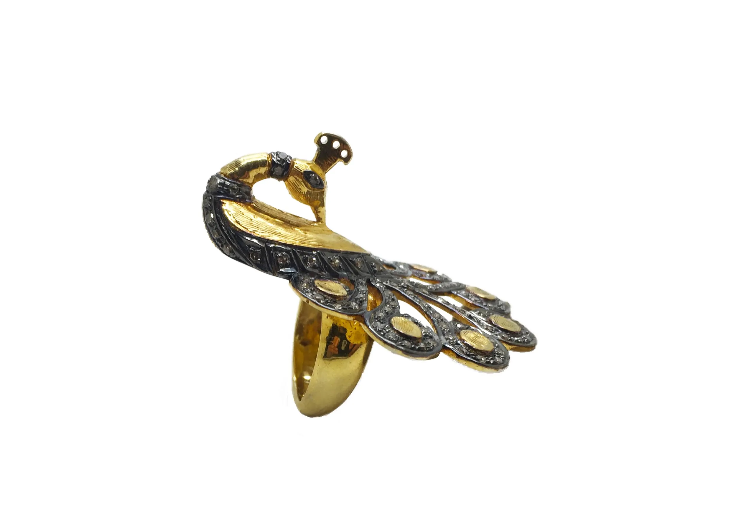 Pavé blossom ring in three-quarter view