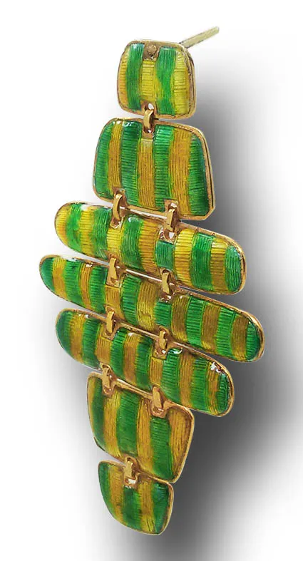 Woven lattice earrings, alternate side view